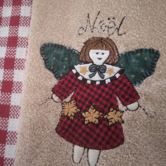 Towels, Handtowels, Christmas Themed, (3) - Picture 2 of 13